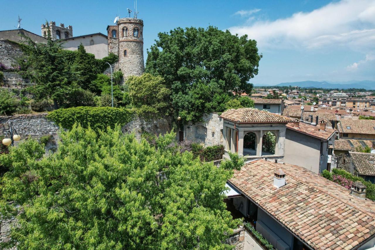 Steps From The Lake - Charme In The Inner City Desenzano del Garda Eksteriør billede