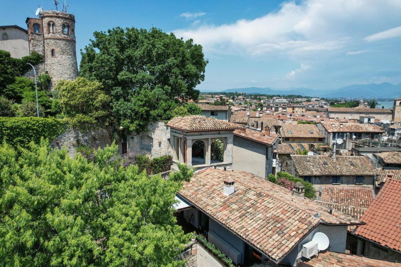 Steps From The Lake - Charme In The Inner City Desenzano del Garda Eksteriør billede