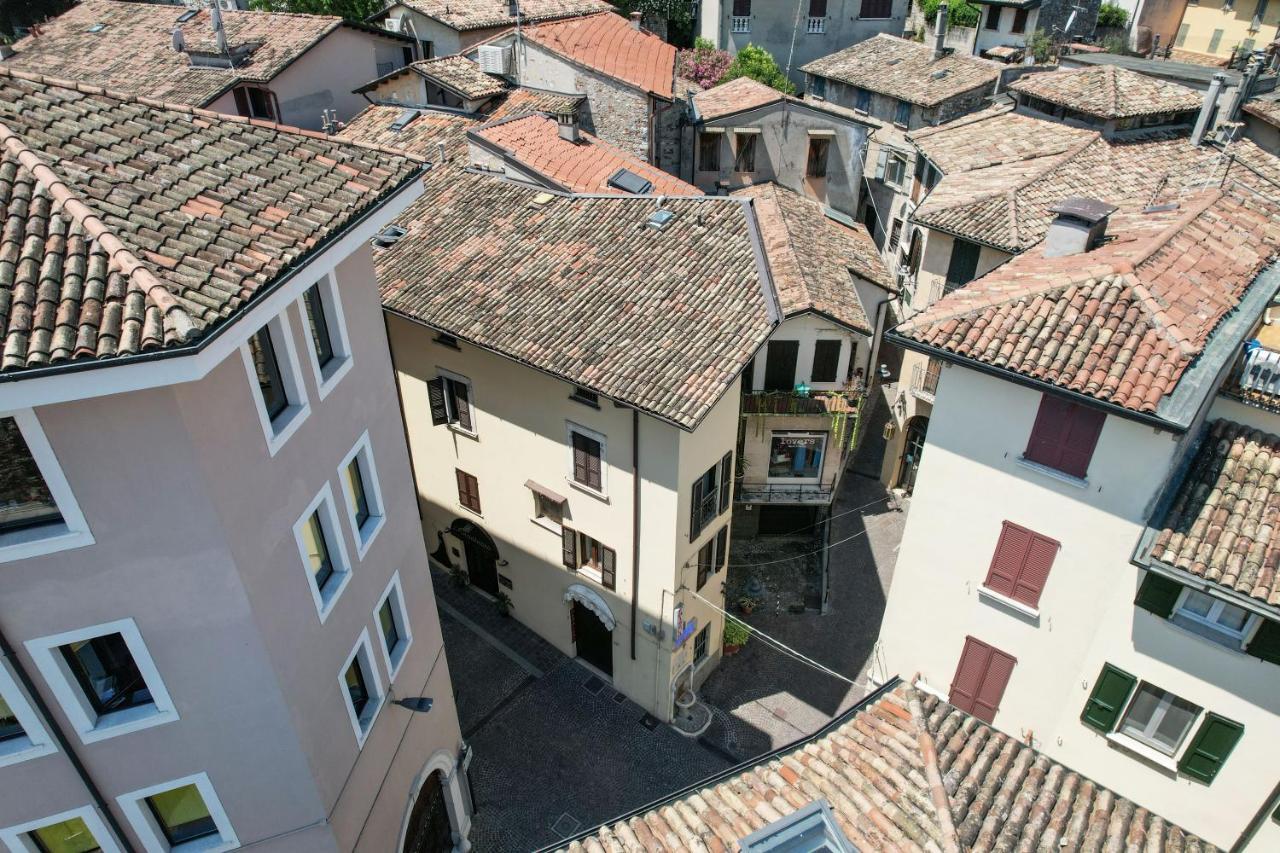 Steps From The Lake - Charme In The Inner City Desenzano del Garda Eksteriør billede